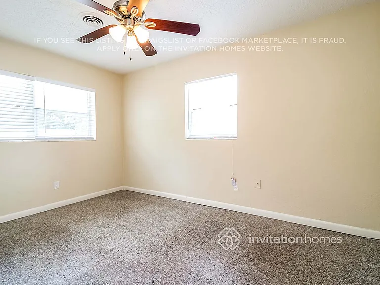 1546 Peruvian Ln — Photo 13