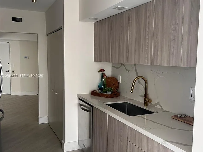 19707 Turnberry Way #5A — Photo 6