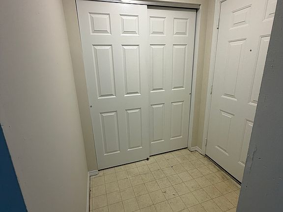 2nd image of 4 Hartwell Ct #10