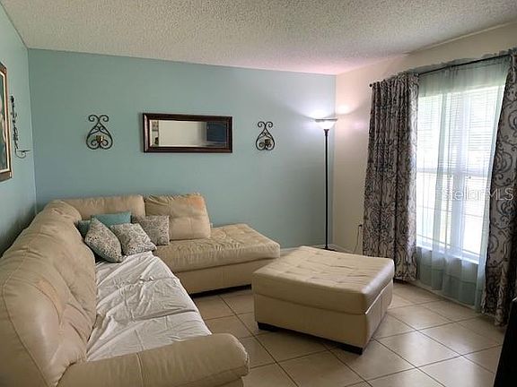 5th image of 513 Viceroy Ct