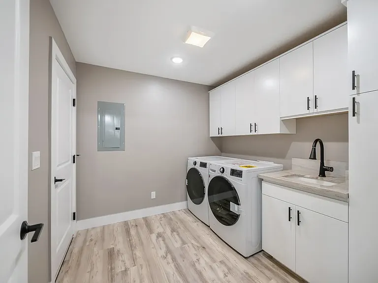 15-2047 9th Ave — Photo 13