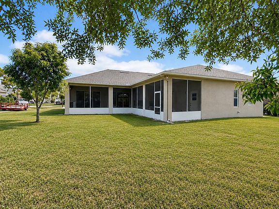 4th image of 2811 Serenity Circle S