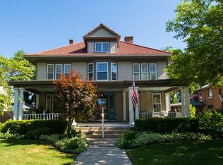208 W Beardsley Ave, Elkhart, IN 46514