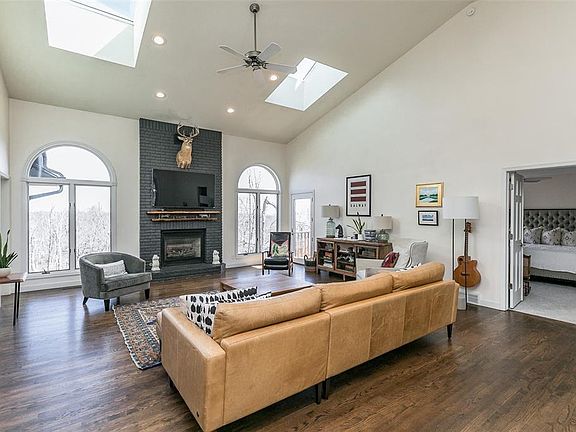 5th image of 3600 Grant Wood Dr SE