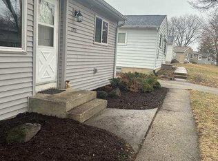 2721-2723 Victoria Ln, Madison, WI 53704