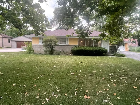1828 Highland Ave, Northbrook, IL 60062