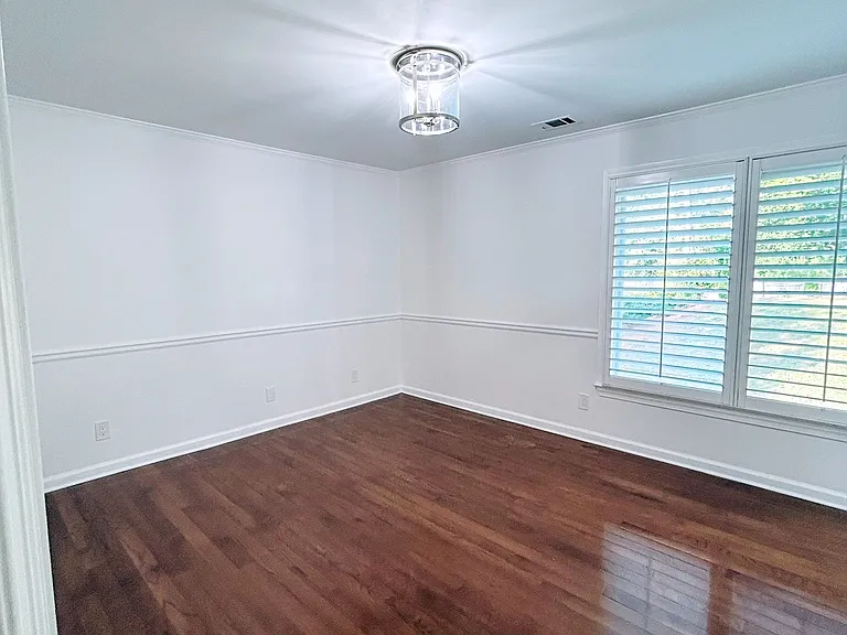 125 Ludwell Ct — Photo 59
