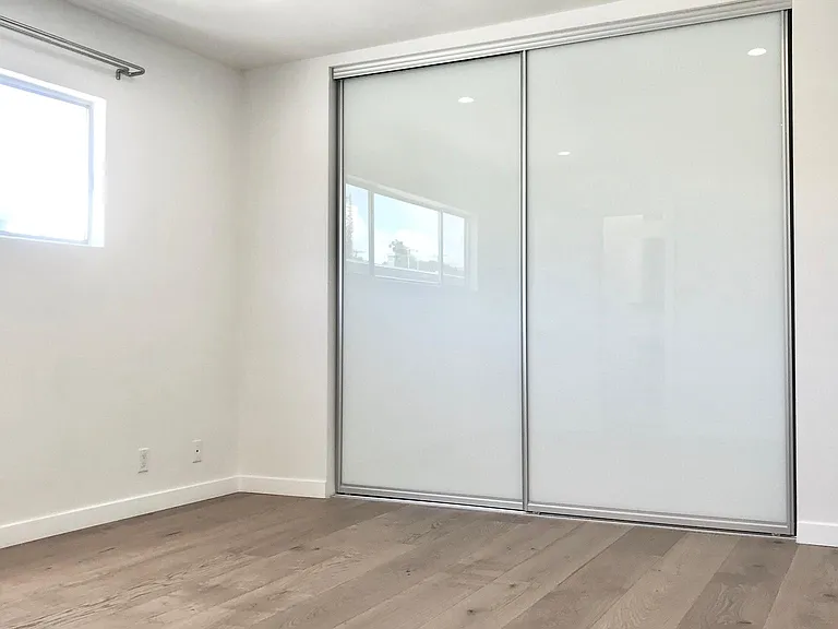 515 Pier Ave #4 — Photo 17