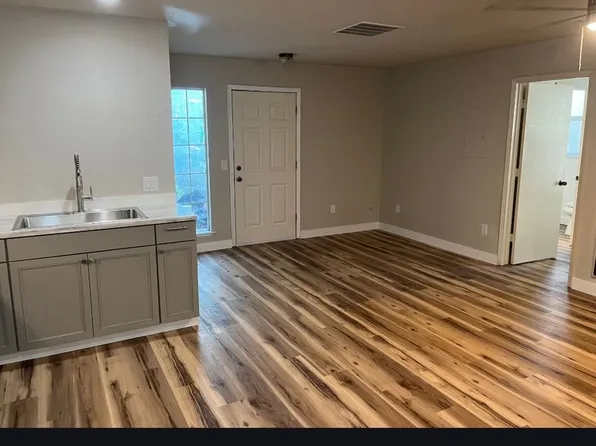 Updated Downtown Sonora Apartment, 100 S Shepherd St #5, Sonora, CA 95370