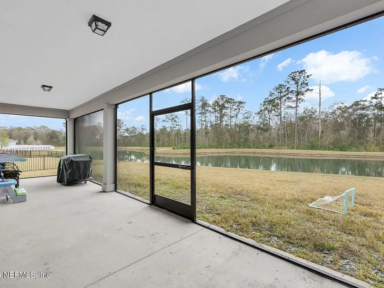 12464 Clapboard Bluff Trl — Photo 32