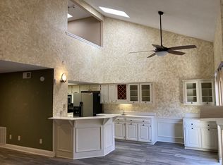 7450 Holly Hill Dr APT 114, Dallas, TX 75231