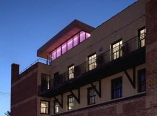1922 Main St, Kansas City, MO 64108