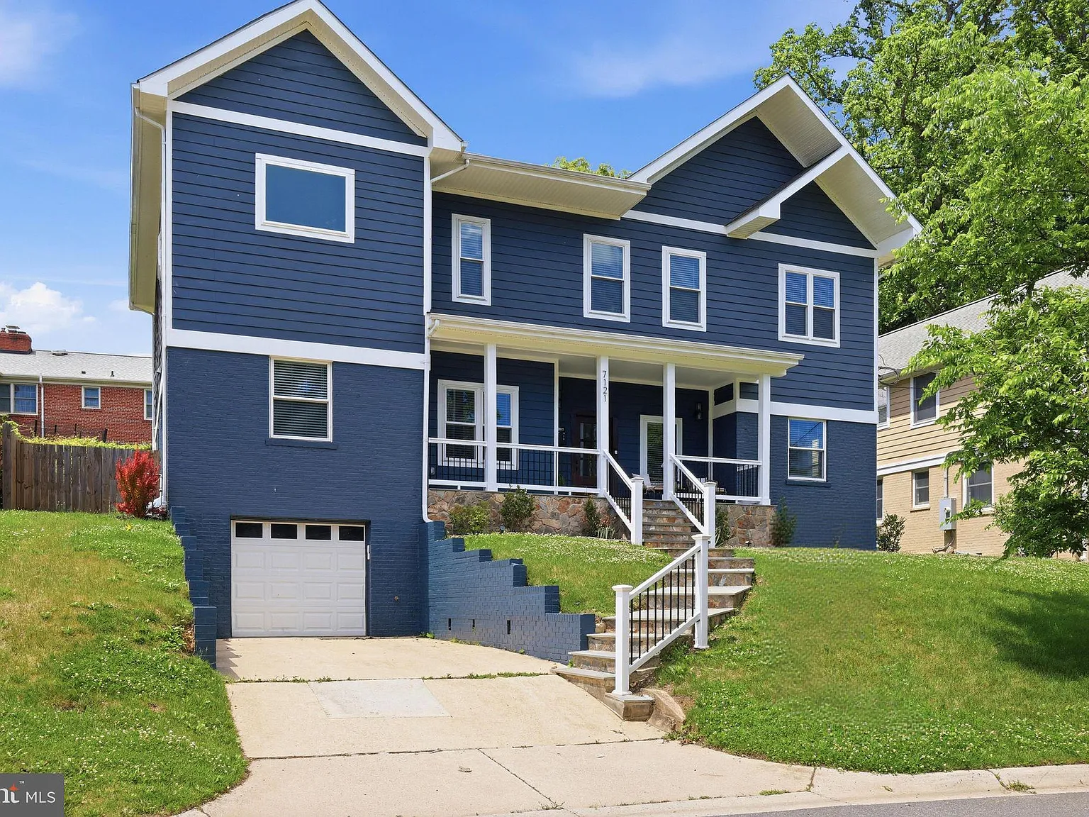 6 bed, 4172 sqft, $11,000 — Photo 1