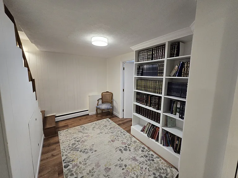 55 Eldred St — Photo 15