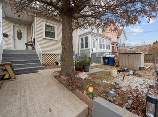 417 S 4th Ave, Mount Vernon, NY 10550