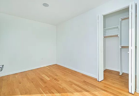 5th image of 1770 Madison Ave APT 6F