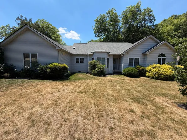 102 Sunset Dr, Elon, NC 27244