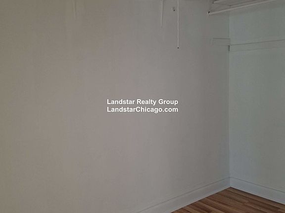 5th image of 1333 W Birchwood Ave #403