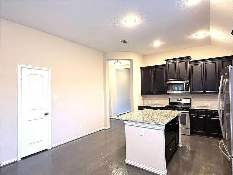 20703 Riley Copper Dr — Photo 13