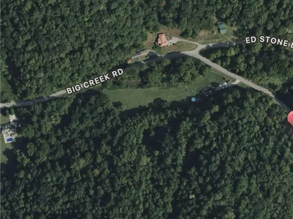 1492 Big Creek Rd, Chapmanville, WV 25508