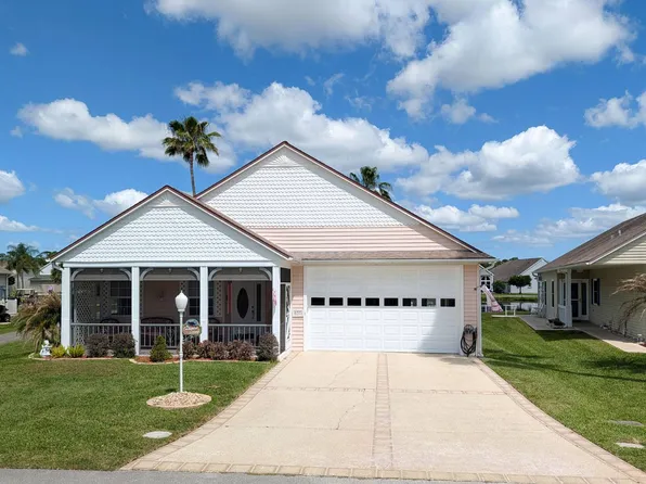 537 Twin Lakes Dr, Titusville, FL 32780