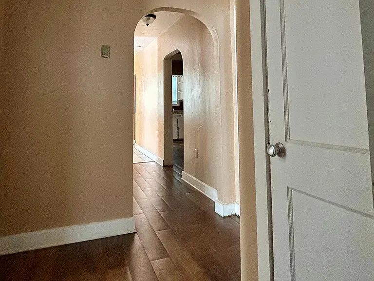 308 S 8th St — Photo 6