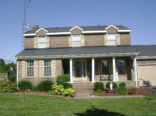 332 Nick Ashton Rd, Calhoun, KY 42327