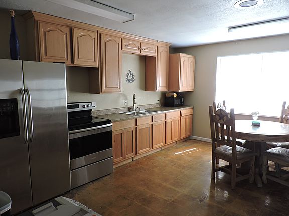 4th image of 500 Ferry Dr