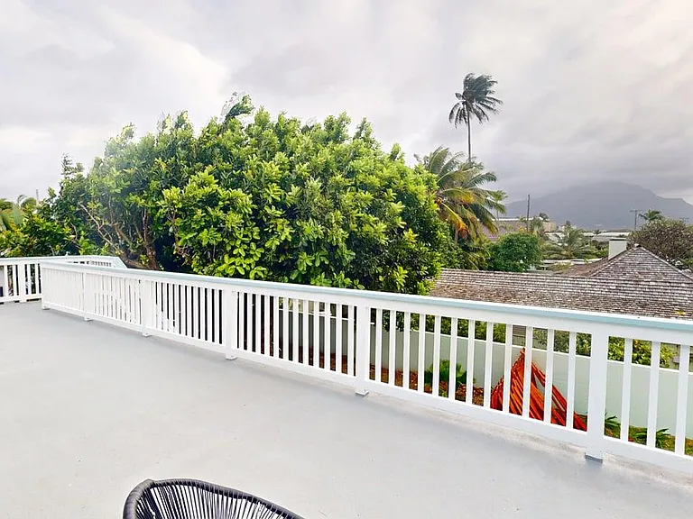 seconf floor mountain view lanai
