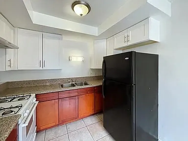 532 N New Ave — Photo 8