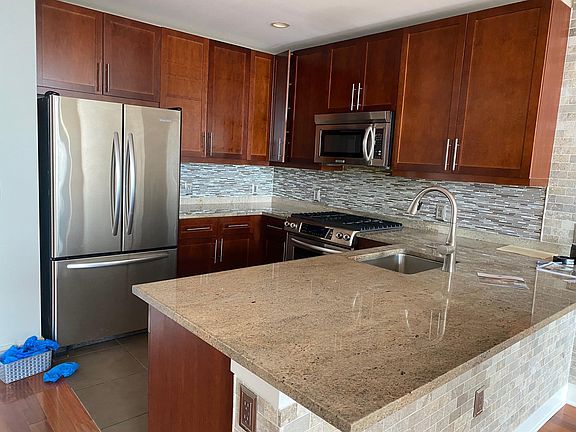 Kitchen and Island