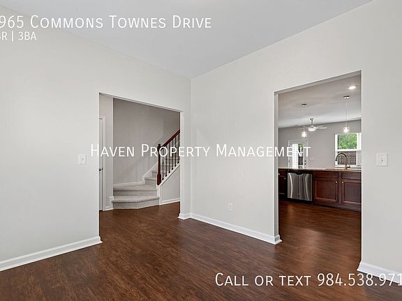 5th image of 8965 Commons Townes Dr