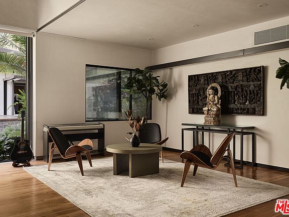 5th image of 2496 Mandeville Canyon Rd