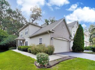 2811 Granite Ct #2811, Crystal Lake, IL 60012