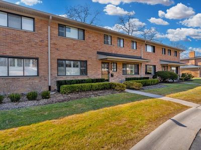 136 E Hickory Grove Rd, Bloomfield Hills, MI, 48304