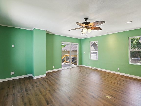 4th image of 108 N Oakhill Ave