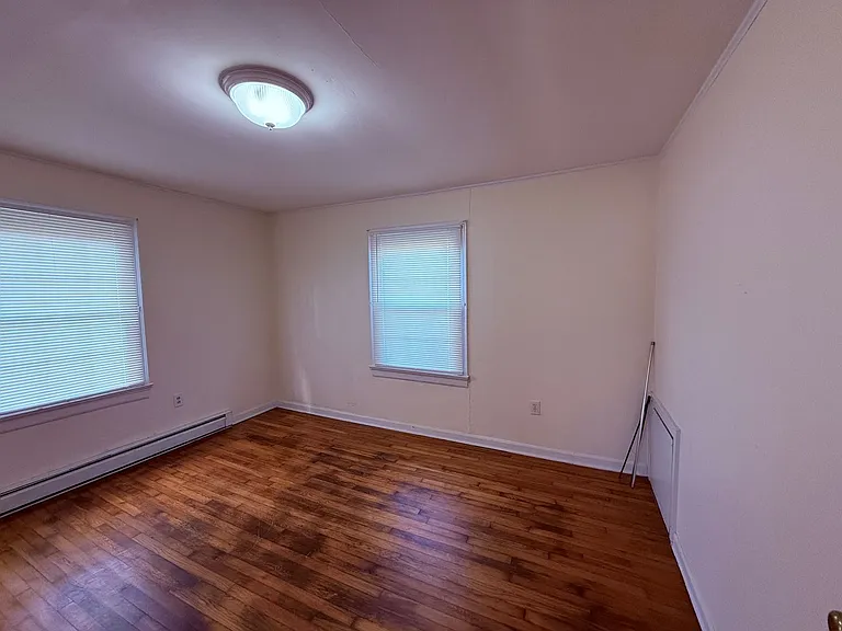 1617 Kennedy Ave — Photo 9