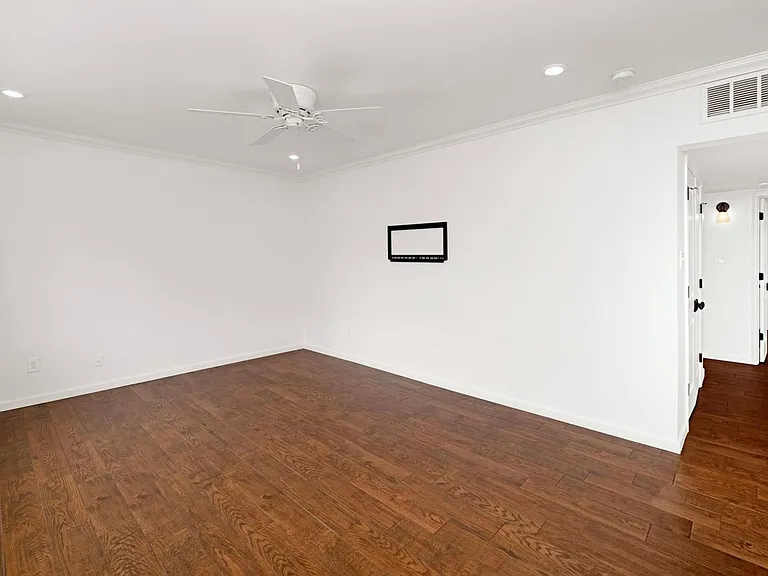 4228 N 44th Pl — Photo 5