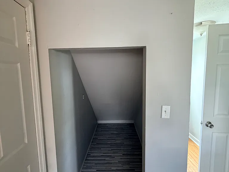 549 Valley St #2 — Photo 12