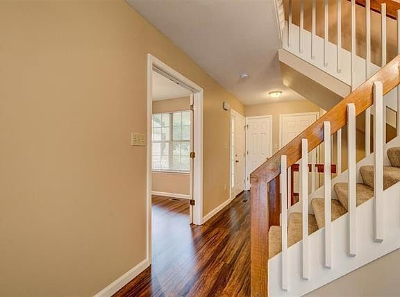 5th image of 3182 Autumn Trace Dr