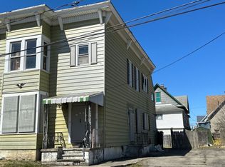 17 Lefferts St, Amsterdam, NY 12010