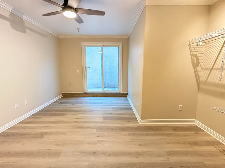 9004 Greenwood Ave — Photo 12