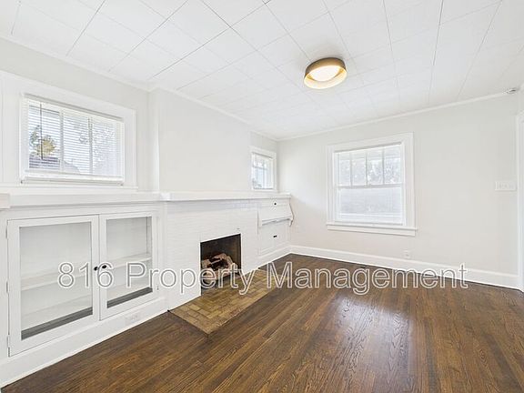 3rd image of 4419 Chestnut Ave