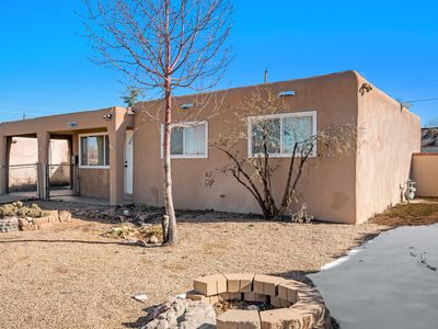 1025 Calle De Suenos, Santa Fe, NM, 87507