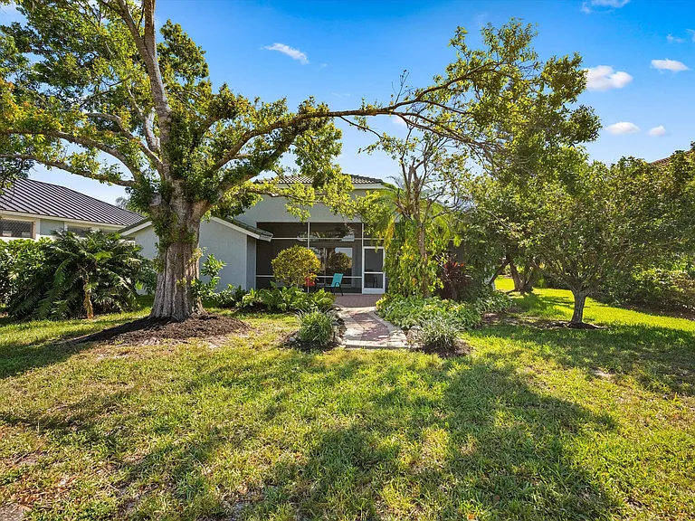 1871 Corsica Dr — Photo 19