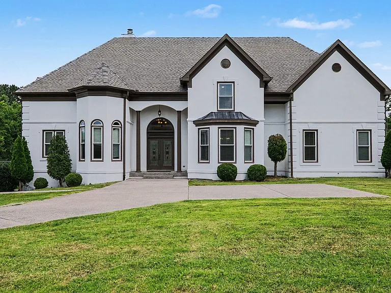 5280 Murray Ln — Photo 2
