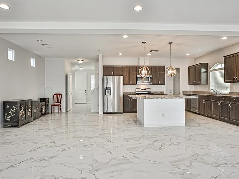 5390 Montauck Ave — Photo 11