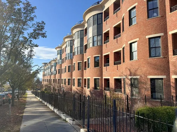 40 College Street #413, Burlington, VT 05401