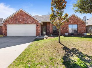 407 Silver Mine Dr, Justin, TX 76247