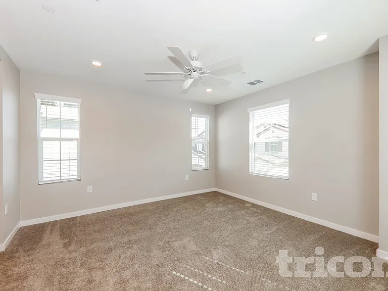29428 Walnut Tree Way — Photo 6